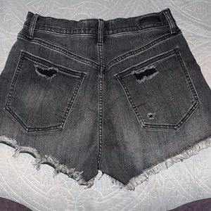 Abercrombie Curve Love High Rise Denim Short Size 28/6. Black distressed.